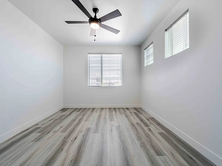 Slate, Scottsdale, AZ, Vacant Bedroom
