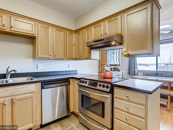 5th image of 6876 Grenwich Ln N