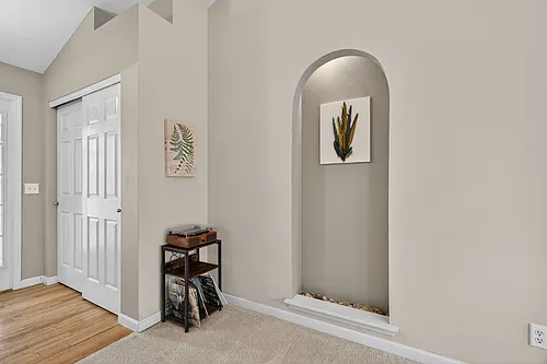 27 Crimson Leaf Ct Photo 1
