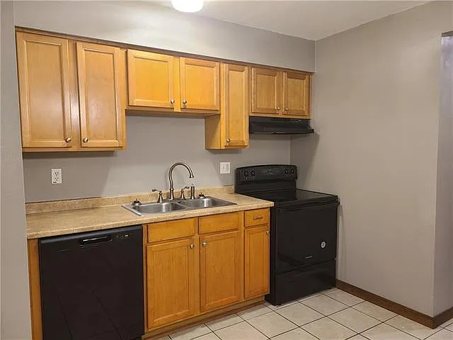 3308 Pakenham Dr — Photo 2