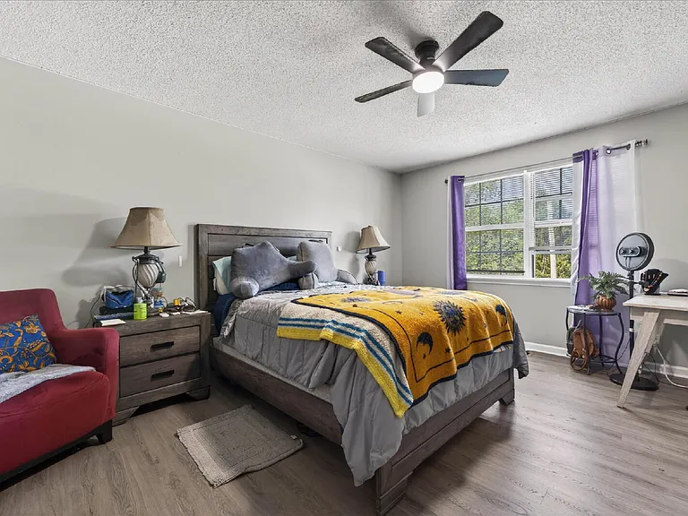 114 Cunningham Pl #B — Photo 14