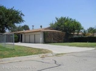 18514 10th St, Bloomington, CA 92316