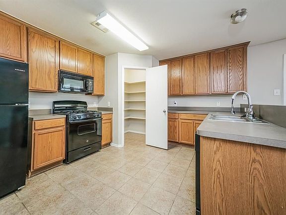5th image of 24323 Palm Cockatoo Dr