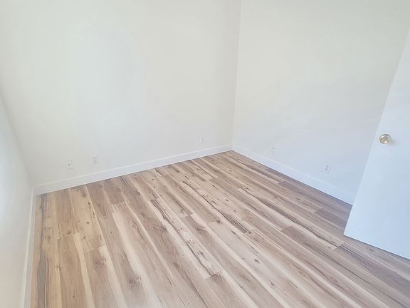 5th image of 714 N Clementine St