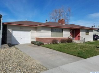 1510 Denson Ave, Sunnyside, WA 98944