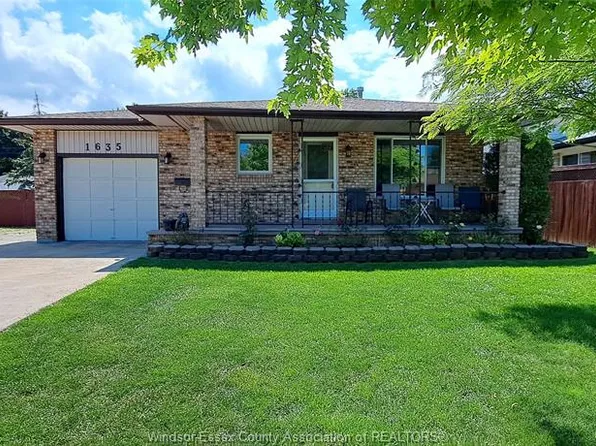 1635 Courtland Cres, Windsor, ON N8T 3K5