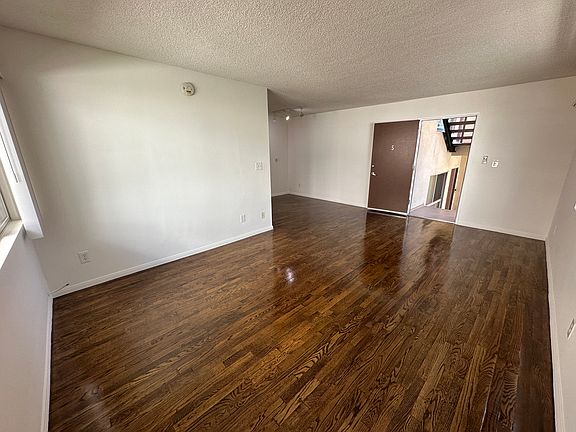 4th image of 1262 Granville Ave APT 5