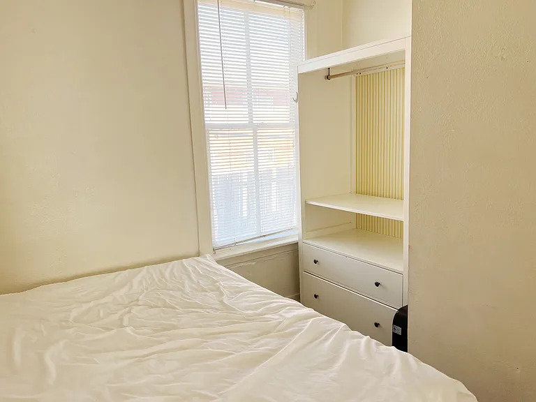340 N 200 E — Photo 10