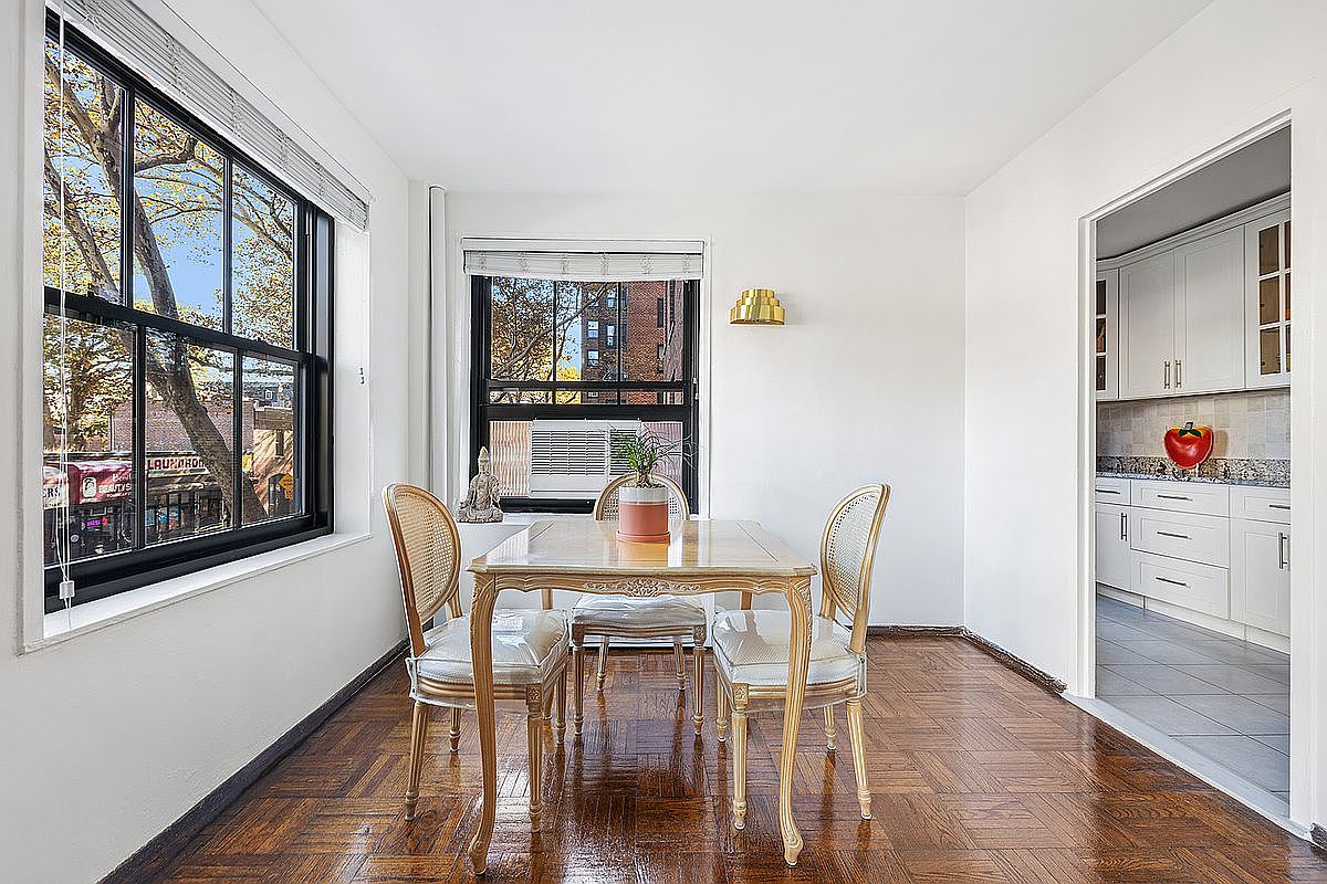 355 Clinton Ave APT 2A, Brooklyn, NY 11238 | Zillow