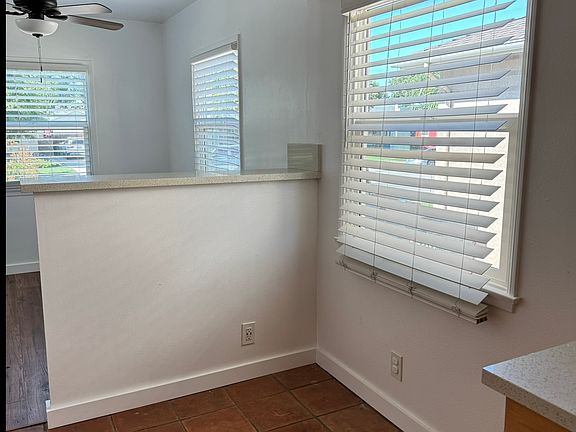 5th image of 5538 Briercrest Ave