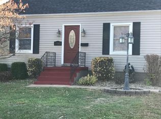 3511 Coronado Dr, Alton, IL 62002