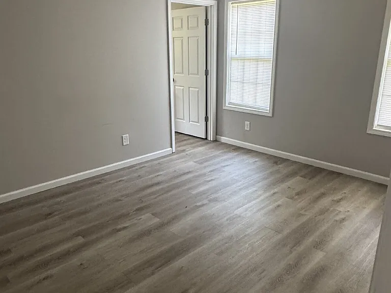 85 Smith Glen Dr — Photo 5