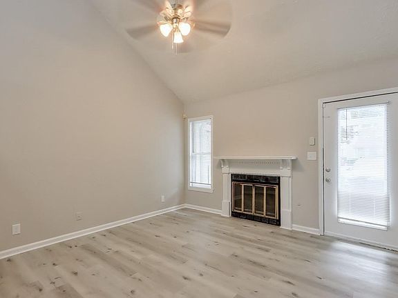 3rd image of 1627 Homestead Trl