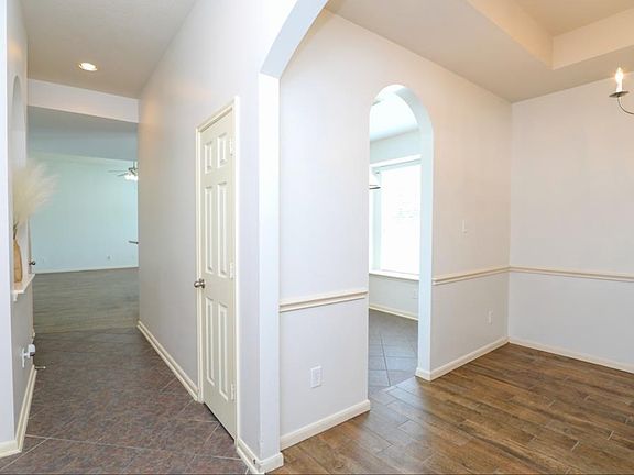 3rd image of 12827 Pecan Shores Dr