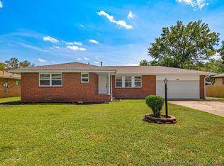 4013 S Wayside Dr, Bartlesville, OK 74006