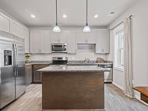5th image of 7922 Shore Dr #201