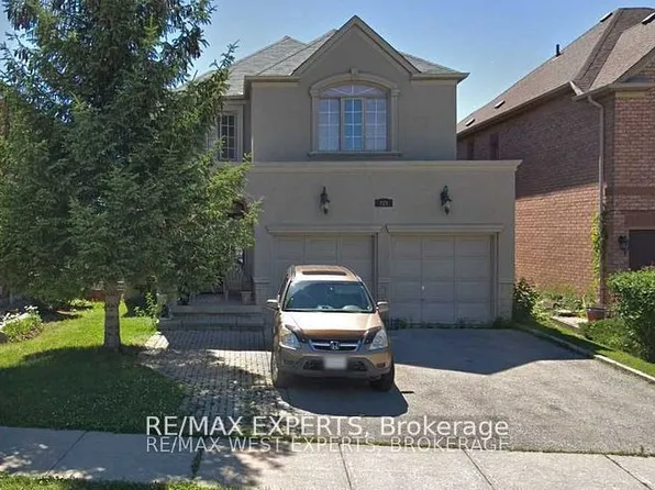 221 Matthew Dr, Vaughan, ON L4L 9B1