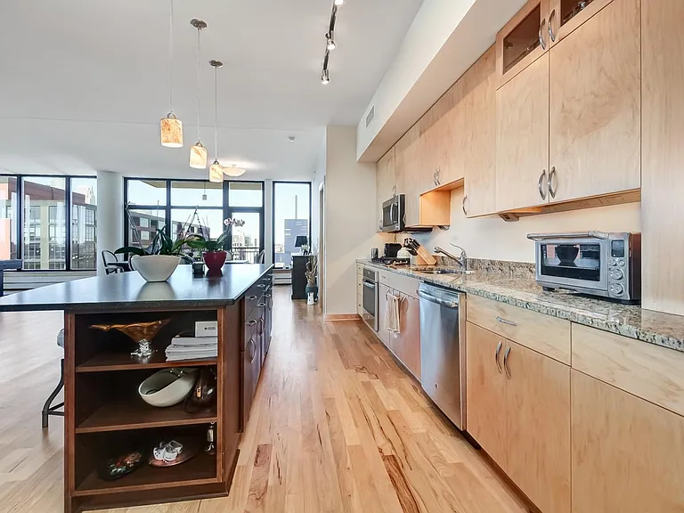 1120 S 2nd St #814 — Photo 2