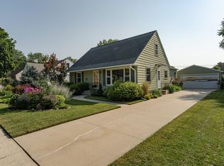 1210 10 1/2 Ave NW, Rochester, MN 55901