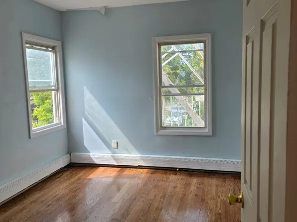 15 Augusta St Floor 2, Irvington, NJ 07111