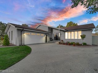 10029 Redbud Rd, Munster, IN 46321