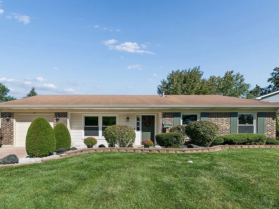 1st image of 25 Red Haw Ln