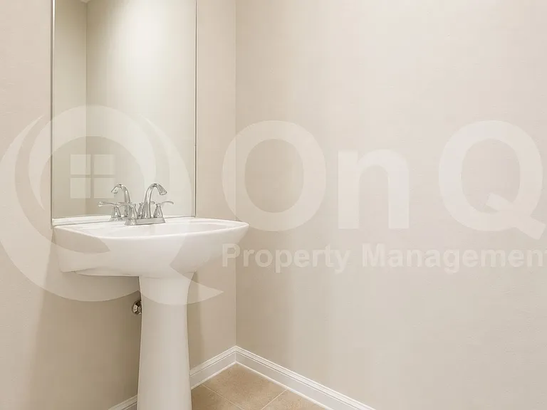 2315 E Pinchot Ave #128 — Photo 22