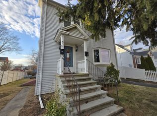 39 Durant St, Stamford, CT 06902