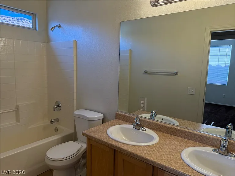 3762 Corpolo Ave — Photo 40