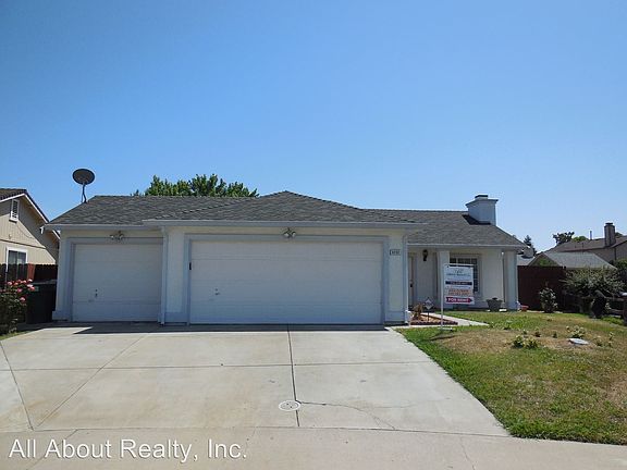 2nd image of 8232 Summer Falls Cir