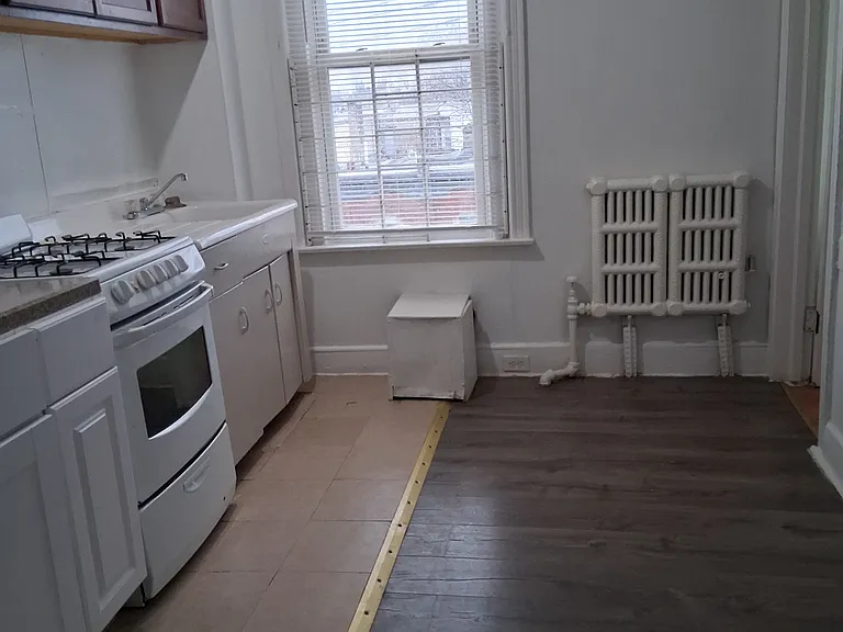 1247 W Westmoreland St #3R — Photo 7