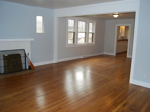 entryway, living, dining rooms