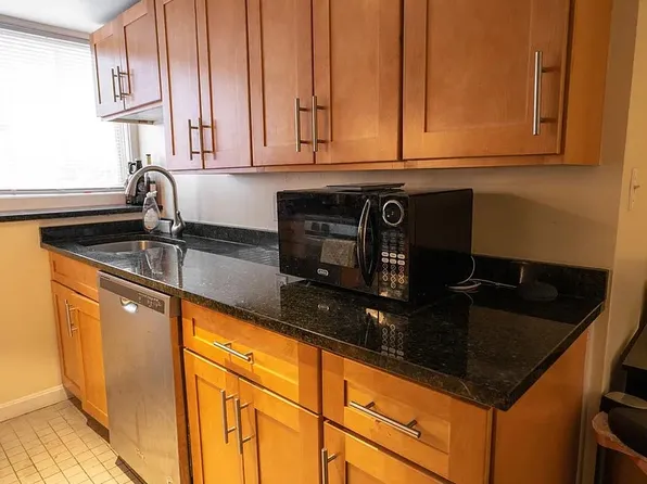 2 Hingham St, Cambridge, MA