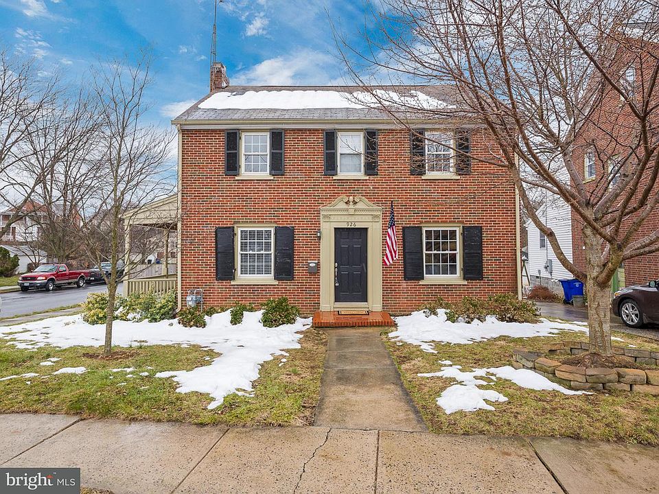 1st image of 926 Dewey Ave