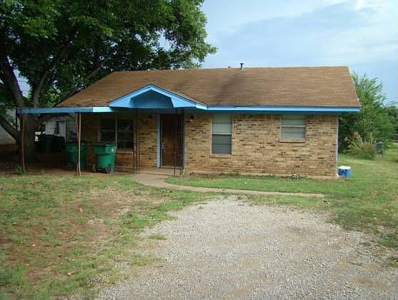 1st image of 103 W Emerald Ave
