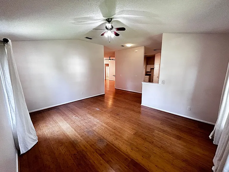 1449 Blue Heron Ln E — Photo 15