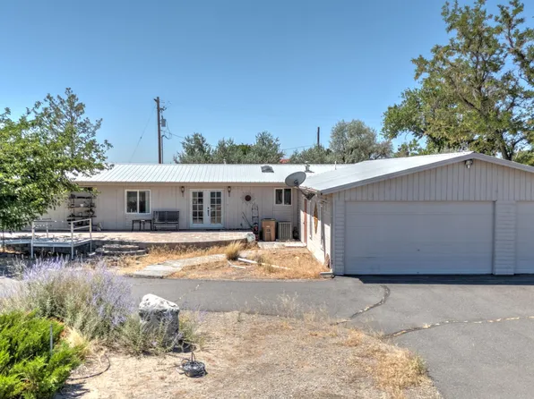 6700 Cox Rd, Fallon, NV 89406