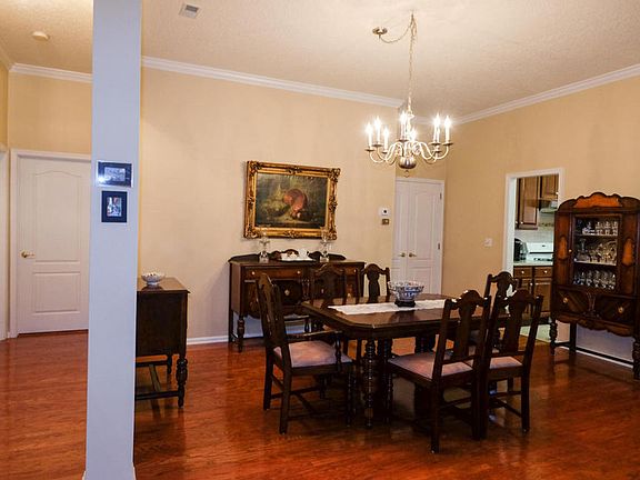 4th image of 28 Gardenways Ct