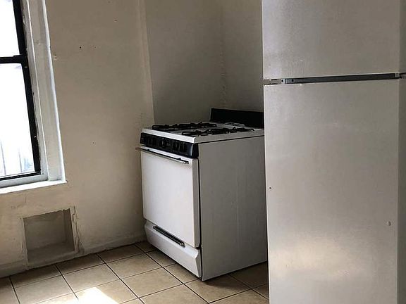 3rd image of 286 Fort Washington Ave APT 3F