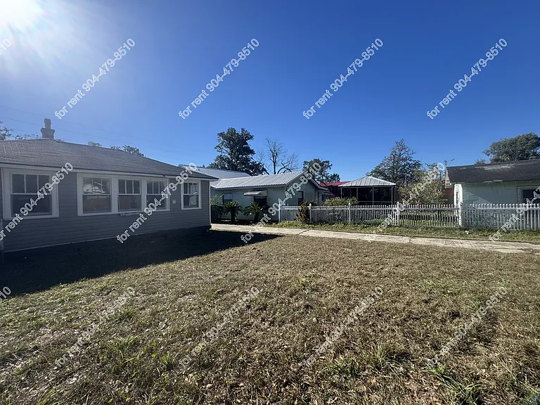1243 Ida St — Photo 12
