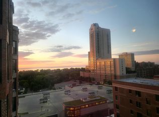 5242 N Sheridan Rd #1107, Chicago, IL 60640