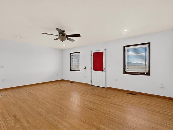 5th image of 97 Abeto Cir