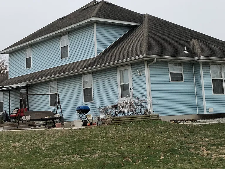 410 S Robert St — Photo 8