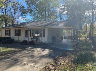 2211 Eastover Dr, South Boston, VA 24592