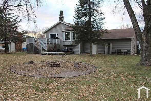 2nd image of 18945 Valley View Rd