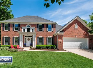 2360 Lansburgh Ct, Aurora, IL 60502