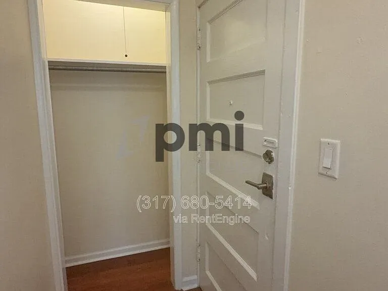 Indy Downtown Colonial Apartments — Photo 43