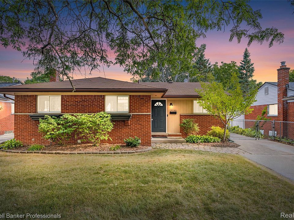 1st image of 15240 Grovedale St