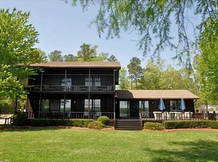 160 Pine St, Hertford, NC 27944