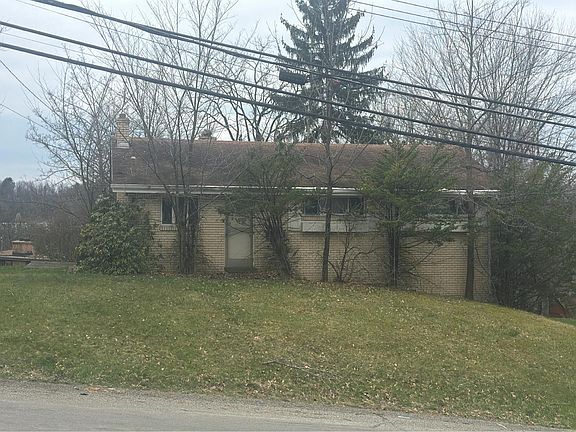 2nd image of 546 Greenleaf Dr